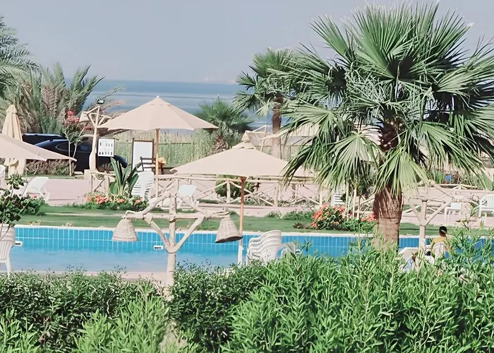 Sea View In Azha - El Ajn-Szuhna