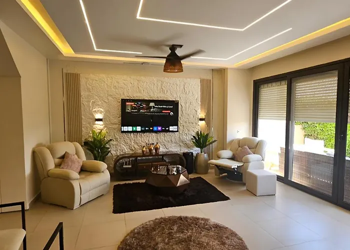 Sea View In Azha - El Villa Ajn-Szuhna